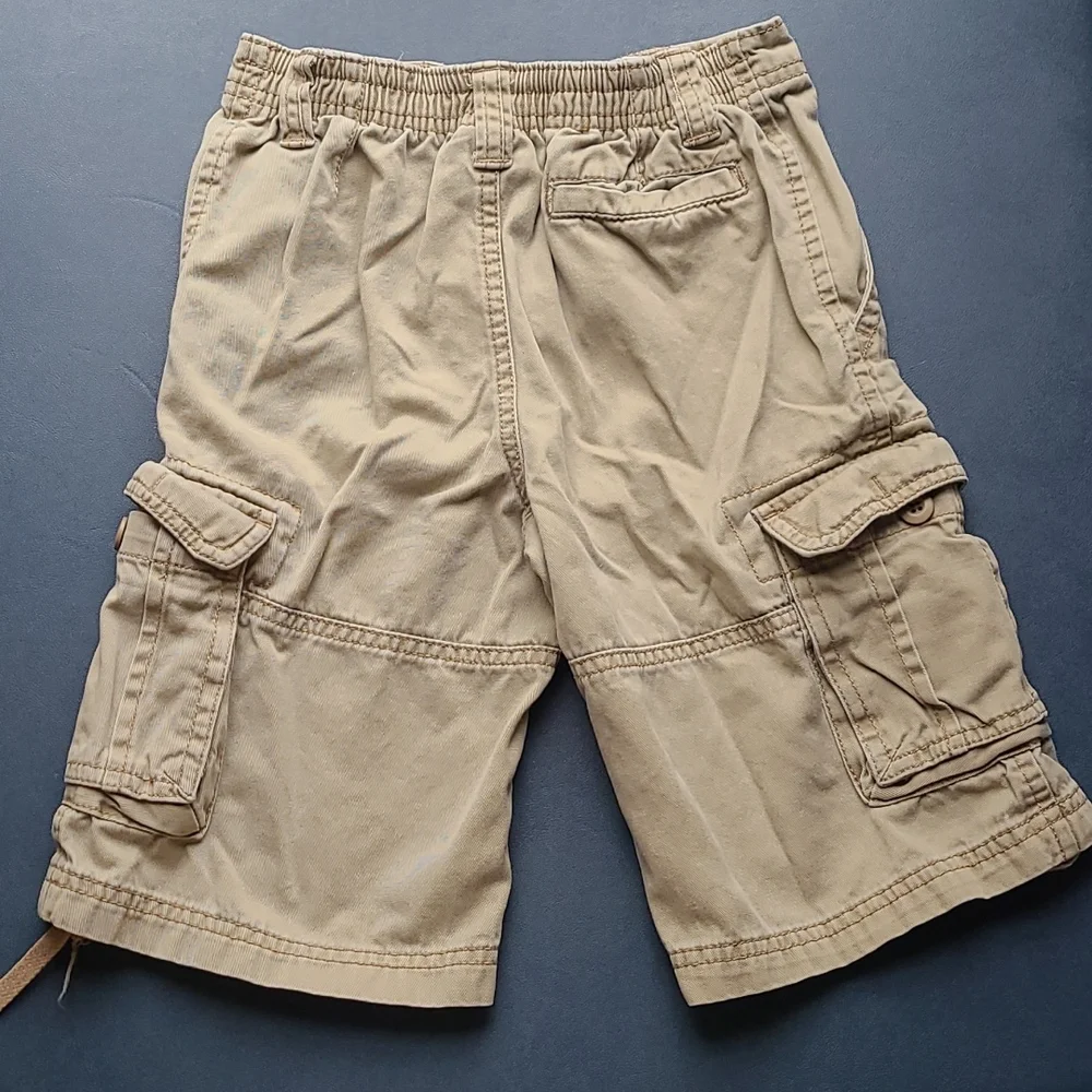 Size 7 Shorts.  LT#104 - Picture 2 of 2